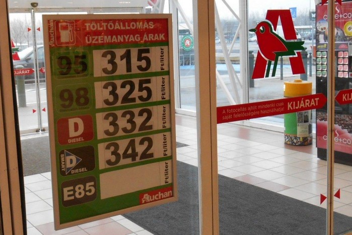 Az átlagárnál még jóval olcsóbban is tankolhatunk itt-ott