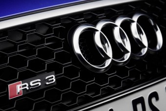 Hibrid sportmodellekkel erősít az Audi