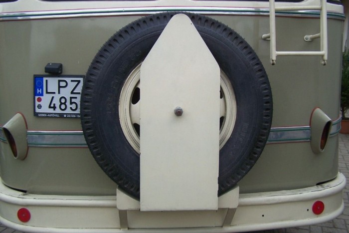 Csodálatos menekülés a tökföldről 15 | Vezess Pótkerék praktikusan elhelyezve