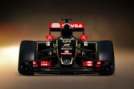 F1: Túl sok embert rúgott ki a Lotus 10