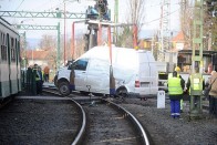 A nap képe – nekiment a BKV-s műhelykocsi a HÉV-nek 6