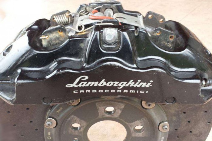 Árulják az M7-esen összetört Lambó darabjait 6 | Vezess Árulják az M7-esen összetört Lambó darabjait 6