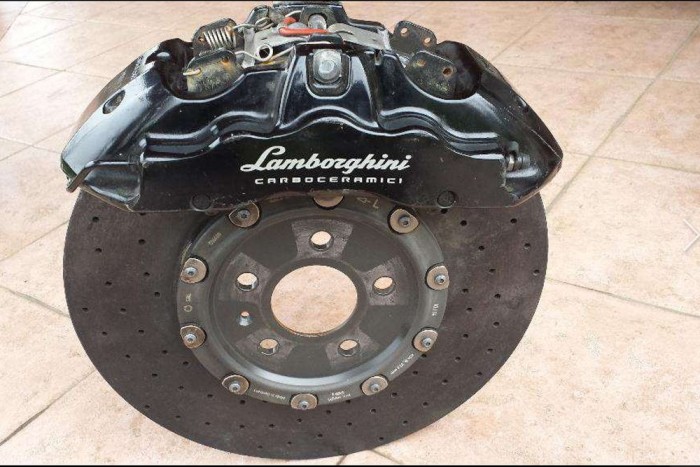 Árulják az M7-esen összetört Lambó darabjait 5 | Vezess Árulják az M7-esen összetört Lambó darabjait 5