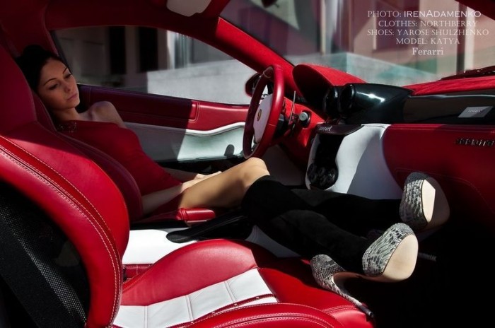 Négykerekű szörnyek, hosszú combú szépségek 26