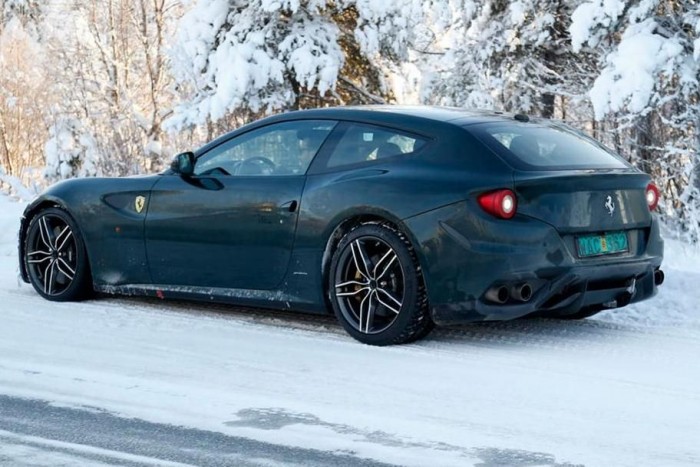 Erősebb lesz a négyüléses Ferrari 6