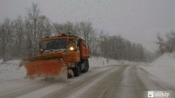 Durván rákezdett a havazás, mutatjuk, hol kell vigyázni 11 | Vezess Sitke