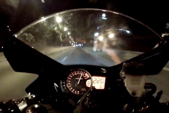 200 km/h  felett tolta a motoros Budapesten