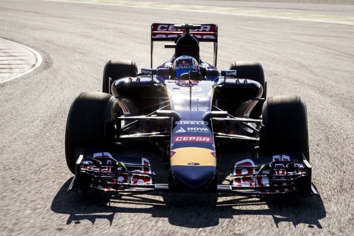 F1: Megmutatták a kis Red Bullt 8