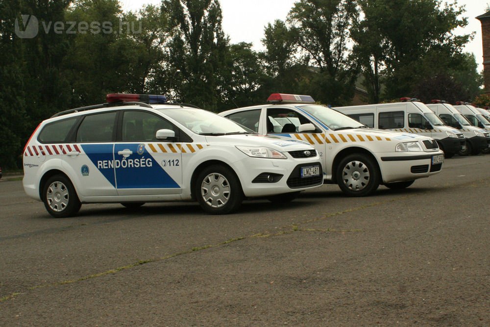 2009 márciusában érkeztek a Ford rendőrautók, az Octaviák 2005-től szolgálnak