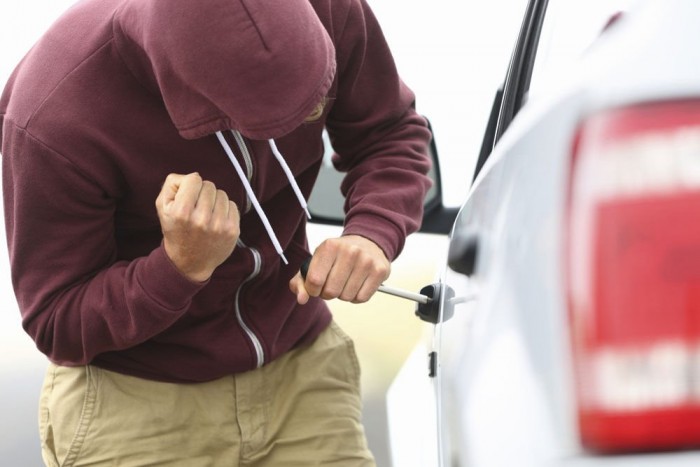 Naponta több mint tíz autót lopnak el Magyarországon 6 | Vezess A Vezess.hu közli legelsőként a 2013-ban ellopott személyautók számát, és márkák szerinti sorrendjét.