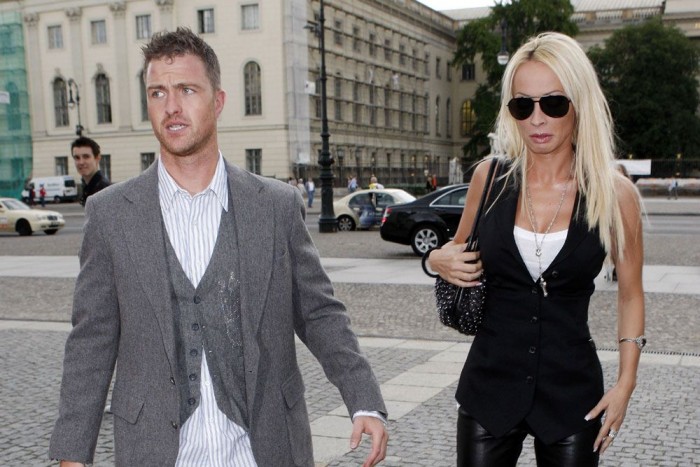Elvált Ralf Schumacher a modelltől, milliárdokat bukott 3