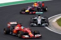 F1: Félkonstruktőrökké alakulnának a középcsapatok 22