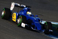 F1: A Sauber Räikkönen előtt, a McLaren megint elromlott 112