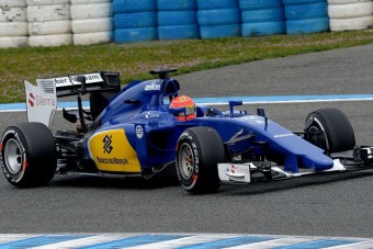 F1: A Sauber Räikkönen előtt, a McLaren megint elromlott