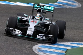 Hamilton: Ennél csak jobb lesz a Mercedes