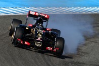 F1: Nem a szponzoroknak villantott a Sauber 185