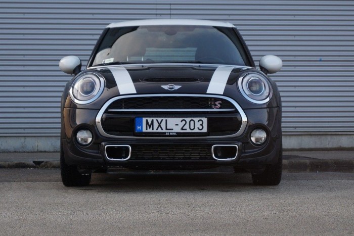 Ennyi ajtóval mennyire marad MINI a MINI? 11 | Vezess 170 lóerőt tud a Cooper SD kétliteres dízelmotorja
