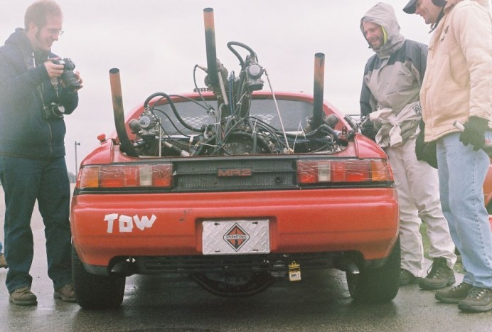 Szabadságon a józanság: Autók csillagmotorral 8