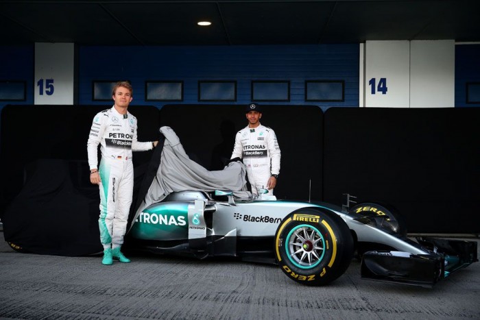 F1: Megérkezett a bajnoki autó 2 F1: Megérkezett a bajnoki autó 2