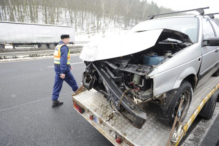 Tömegkarambol és teljes lezárás az M3-ason 6 | Vezess Még több képért kattintson a fotóra (Forrás: MTI)