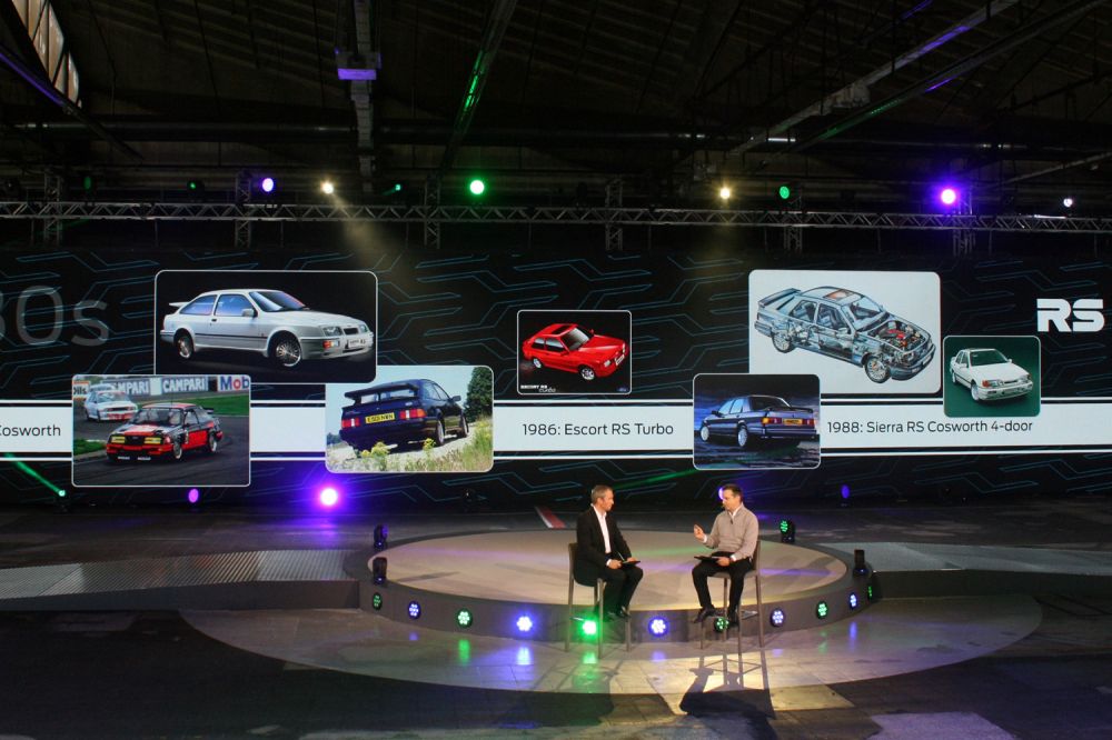 Joe Bakaj (jobbra), a Ford európai fejlesztési nagyfőnöke vette végig az RS-modelleket az elmúlt 47 évből