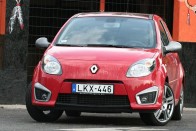 10.: Renault Twingo - 6,26 liter az átlag, 4,41 10,42 között. 5,2 6,3 között 1150 autó adatai alapján.