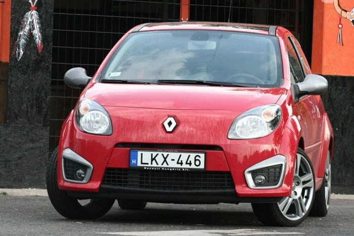 10.: Renault Twingo - 6,26 liter az átlag, 4,41 10,42 között. 5,2 6,3 között 1150 autó adatai alapján. 