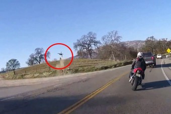 Hatalmas repülést élt túl a motoros