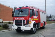 Színre lép az új magyar tűzoltóautó 33