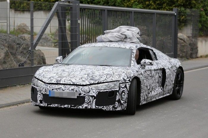 Szögletesre vált az Audi R8 11 Szögletesre vált az Audi R8 11