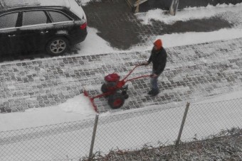 Úristen, már ehhez is benzin kell?