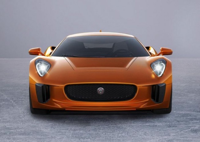 Brutális nagyvadak az új James Bond-filmben 5