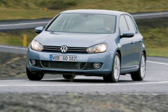 2,5 millióig ésszerű autó a családnak