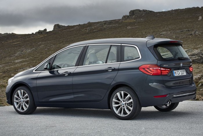 Itt a BMW hétszemélyes egyterűje 9 | Vezess Itt a BMW hétszemélyes egyterűje 9