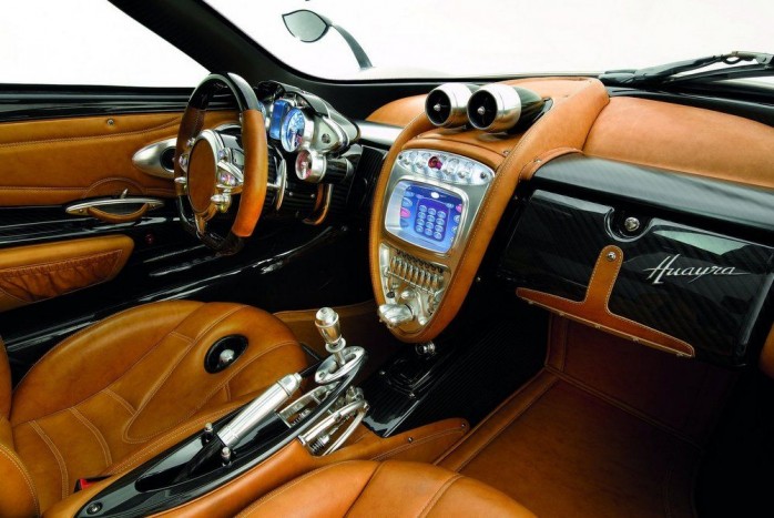 Elfogyott a Huayra, menjenek haza, emberek! 4