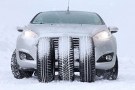 Egyre jobb téli gumikkal járnak a hazai autósok 7