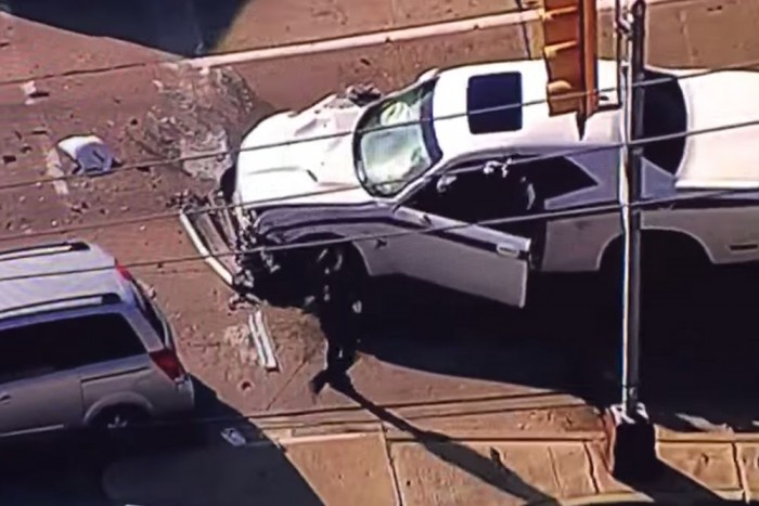 Ennyire szürreális autós üldözést még nem láttál