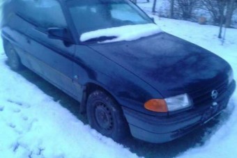 Megint megvan a nap hirdetése: Opel Astra, halálos iramban