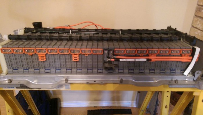 1,1 milliót spórolt az autós, aki inkább otthon szerelt 8