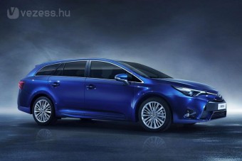 Búcsú előtt frissül a Toyota Avensis