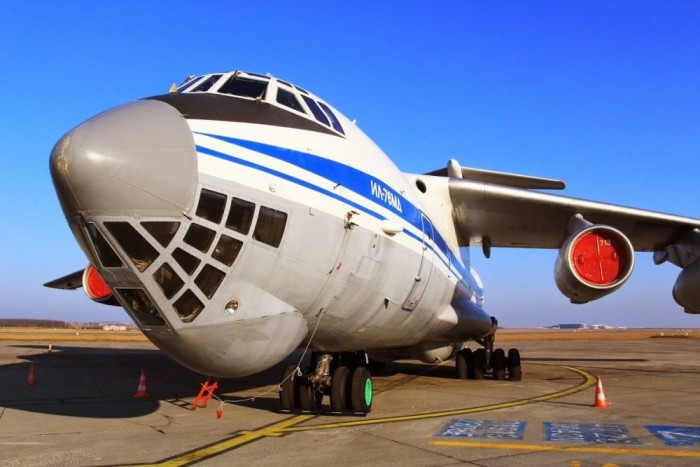 Ez a gép hozta Putyin páncélozott limuzinját Budapestre 8 | Vezess Ez a gép hozta Putyin páncélozott limuzinját Budapestre 8