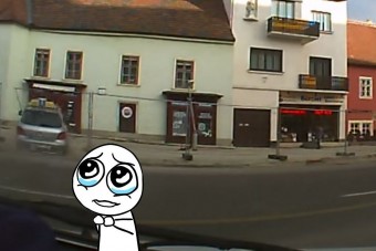 Belerongyolt egy boltba a soproni tanulóvezető