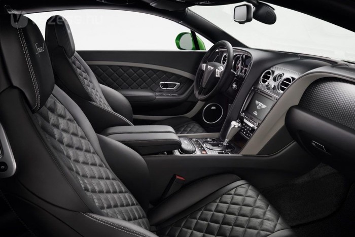 Megújult a Bentley kupécsaládja 6