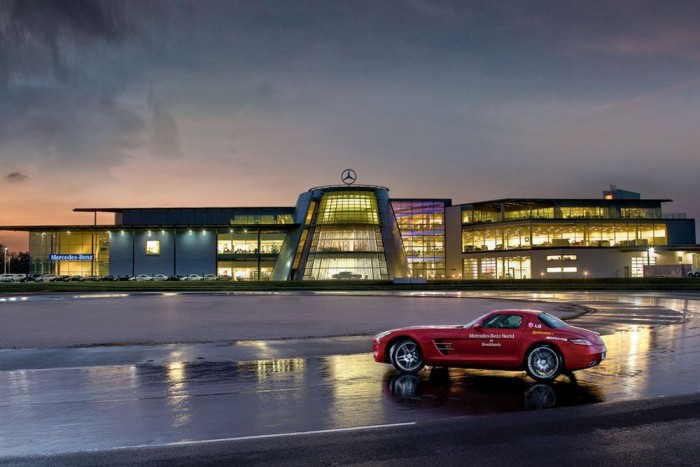 Jóhiszeműen lopták el Rosberg kormánykerekét 3 | Vezess Jóhiszeműen lopták el Rosberg kormánykerekét 3