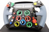 Jóhiszeműen lopták el Rosberg kormánykerekét 6