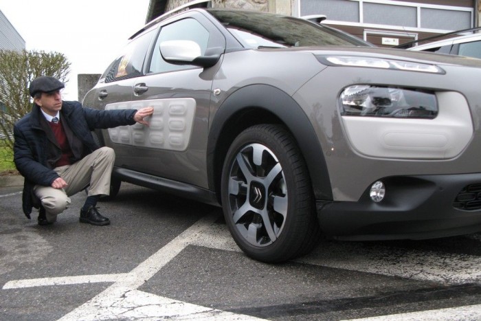 Az év legjobb autói 8 | Vezess Citroen C4 Cactus. Különös ismertetőjegye az Airbump ütközés és karcolásgátló