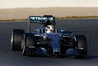 F1: Maldonado Ferrarit verte, a tesztpilóta önmagát 92