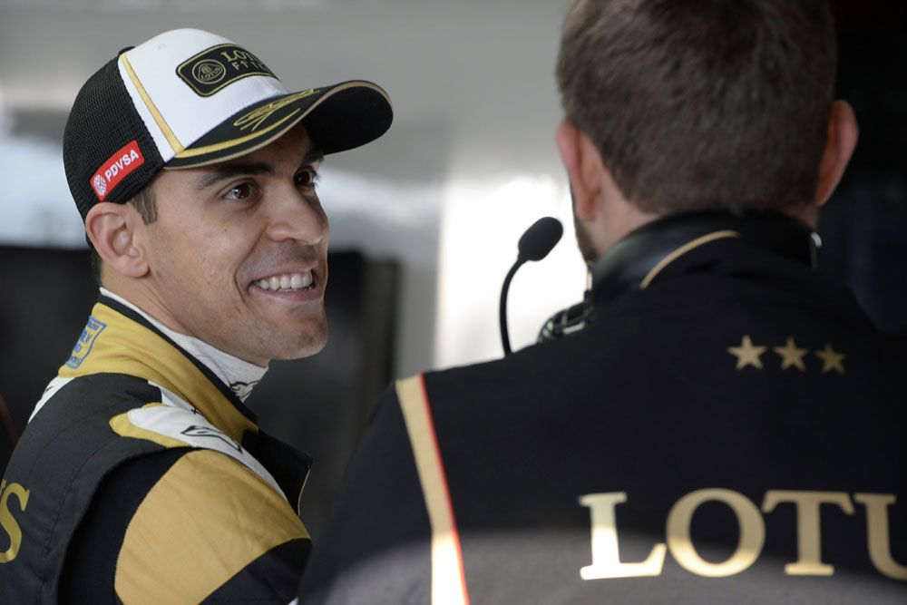 F1: Maldonado Ferrarit verte, a tesztpilóta önmagát 33