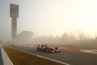F1: Maldonado Ferrarit verte, a tesztpilóta önmagát 127