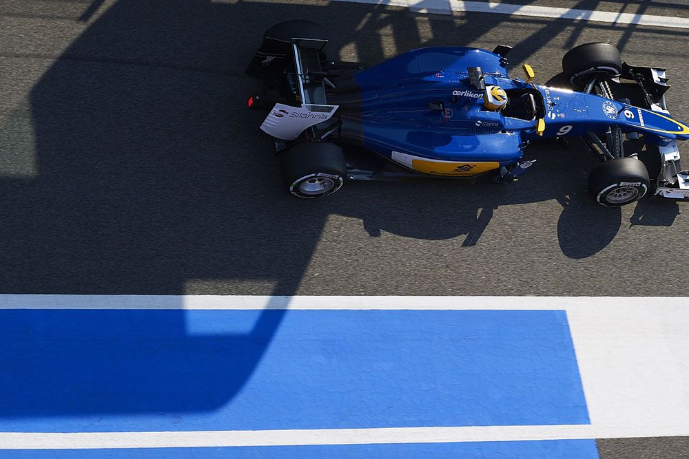 F1: Javul a Renault-motor, de még nehezen vezethető 43